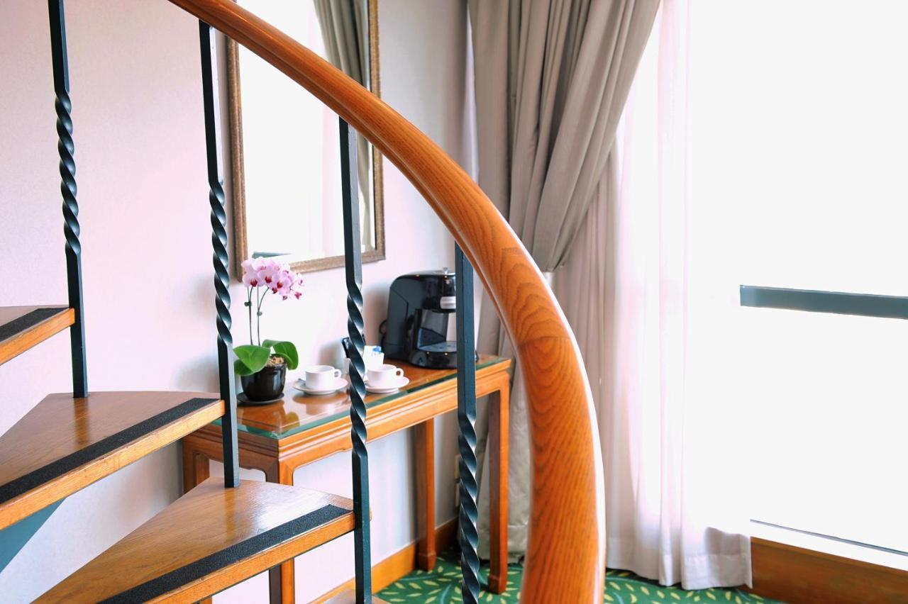Hotel Bishop Lei International House 4*